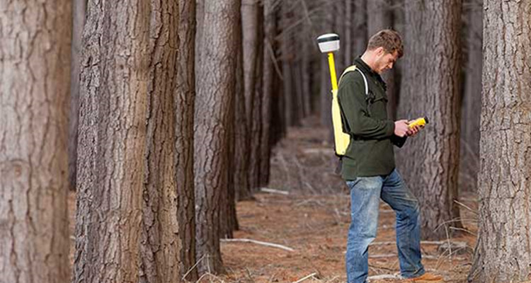 天寶Trimble R2 GNSS 接收機 天寶Trimble R2 GNSS 接收機